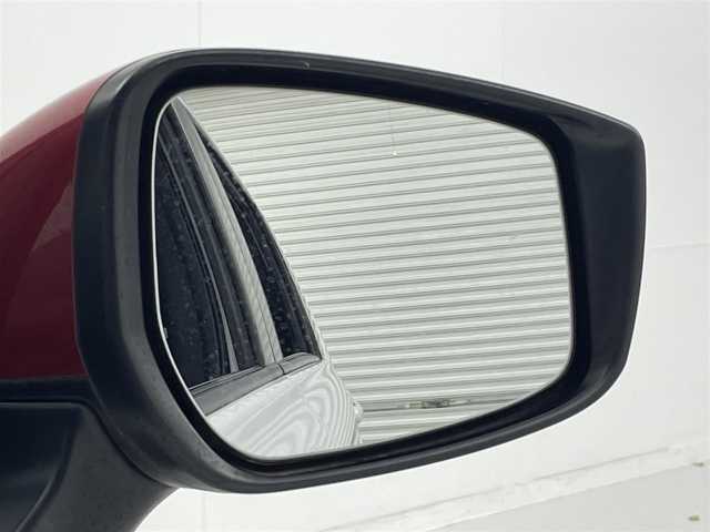 日産 ノート e－パワー ニスモ 茨城県 2017(平29)年 6.8万km ブリリアントホワイトパール 純正ナビ/全周囲カメラ/フルセグ/衝突被害軽減ブレーキ/車線逸脱抑制装置/ソナー/デジタルインナーミラー/ETC/ドラレコ/純正16インチAW/LEDヘッドライト/スマートキー