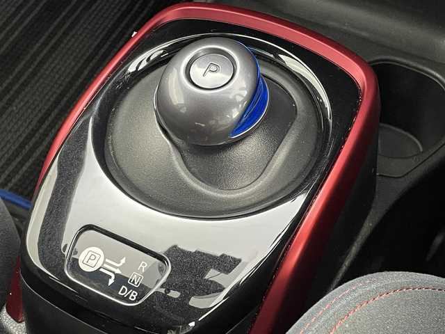 日産 ノート e－パワー ニスモ 茨城県 2017(平29)年 6.8万km ブリリアントホワイトパール 純正ナビ/全周囲カメラ/フルセグ/衝突被害軽減ブレーキ/車線逸脱抑制装置/ソナー/デジタルインナーミラー/ETC/ドラレコ/純正16インチAW/LEDヘッドライト/スマートキー