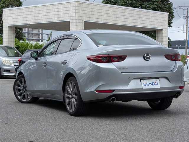 マツダ マツダ３セダン XD プロアクティブ 栃木県 2020(令2)年 13.5万km ソニックシルバーM (株)IDOMが運営する【じしゃロン宇都宮店】の自社ローン専用車両になります。こちらは現金またはオートローンご利用時の価格です。自社ローンご希望の方は別途その旨お申付け下さい/禁煙車/マツダコネクトナビ/Ｂｌｕｅｔｏｏｔｈ接続/バックカメラ/パーキングアシスト/コーナーセンサー/クルーズコントロール/ブラインドスポットモニター/レーンキープアシスト/オートライト/オートマチックハイビーム/ETC/プッシュスタート/スマートキー/ISOFIX/ステアリングスイッチ/アイドリングストップ