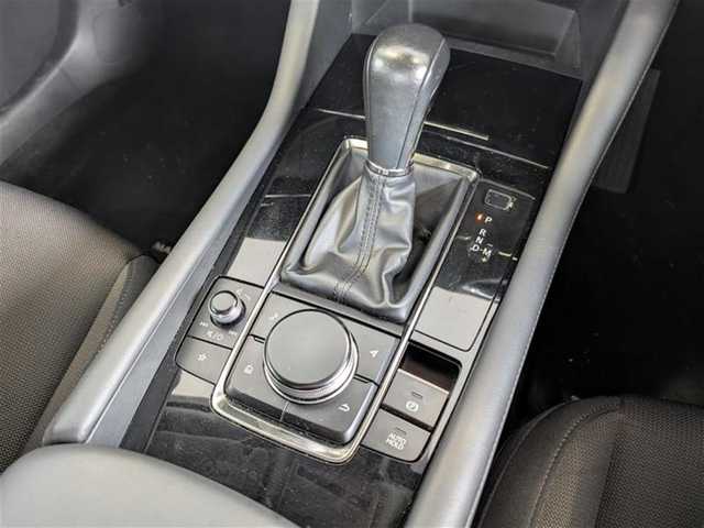 マツダ マツダ３セダン XD プロアクティブ 栃木県 2020(令2)年 13.5万km ソニックシルバーM (株)IDOMが運営する【じしゃロン宇都宮店】の自社ローン専用車両になります。こちらは現金またはオートローンご利用時の価格です。自社ローンご希望の方は別途その旨お申付け下さい/禁煙車/マツダコネクトナビ/Ｂｌｕｅｔｏｏｔｈ接続/バックカメラ/パーキングアシスト/コーナーセンサー/クルーズコントロール/ブラインドスポットモニター/レーンキープアシスト/オートライト/オートマチックハイビーム/ETC/プッシュスタート/スマートキー/ISOFIX/ステアリングスイッチ/アイドリングストップ