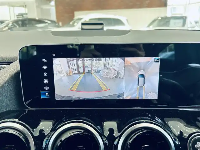 メルセデス・ベンツ Ｂ２００ｄ AMGライン 大阪府 2020(令2)年 3.2万km コスモスブラック レーダーセーフティP/HUD/ACC/ハーフレザー/メモリ付きパワーシート/シートヒーター/純正ディスプレイオーディオ/360度カメラ/純正18インチAW/LEDヘッドライト/電動リアゲート/ブラインドスポット/ワイヤレス充電