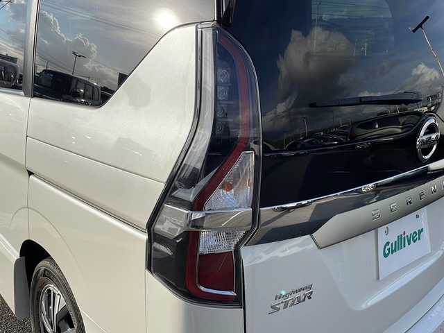 日産 セレナ e－パワー ハイウェイスター V 新潟県 2020(令2)年 6万km ブリリアントホワイトパール 純正ナビ/（TV/DVD/Bluetooth）/フリップダウン/冬タイヤ積載/プロパイロット/衝突軽減/レーンキープアシスト/クルーズコントロール/全周囲カメラ/BSM/コーナーセンサー/ステアリングスイッチ/両側パワースライドドア/ETC/ドライブレコーダー/ロールアップサンシェード/USB給電/LEDライト/フォグランプ/ウィンカーミラー/電格ミラー/ドアバイザー/スペアキー