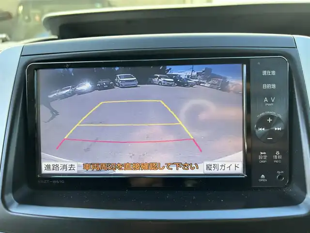 トヨタ ノア Si 和歌山県 2012(平24)年 9.3万km ホワイトパールクリスタルシャイン (株)IDOMが運営する【じしゃロン和歌山店】の自社ローン専用車両になります。こちらは現金またはオートローンご利用時の価格です。自社ローンご希望の方は別途その旨お申付け下さい/純正7型ナビ/Bluetooth/CD/DVD/フルセグTV/フリップダウンモニター/前後ドラレコ/両側電動/MTモード付AT/バックカメラ/ビルトインETC/純正アルミホイール/プッシュスタート/スマートキー/オートライト