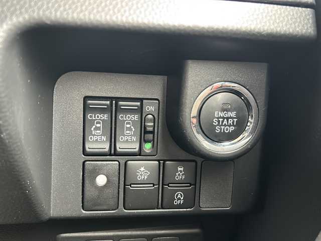 トヨタ タンク カスタムG S 静岡県 2017(平29)年 5万km マゼンタベリーマイカM 純正ナビ/CD/DVD/Bluetooth/フルセグ/AM/FM/SD//主要装備/・クルーズコントロール　/・コーナーセンサー　/・シートヒーター　/・アイドリングストップ　/・ドライブレコーダー　/・純正ナビ　/・バックモニター　/・オートライト　/・スマートキー　/・ステアリングリモコン　/・レーンキープ　/・ＬＥＤライト/・フォグランプ/・衝突軽減システム/・純正アルミホイール/・純正フロアマット/・プッシュスタート