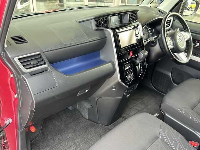 トヨタ タンク カスタムG S 静岡県 2017(平29)年 5万km マゼンタベリーマイカM 純正ナビ/CD/DVD/Bluetooth/フルセグ/AM/FM/SD//主要装備/・クルーズコントロール　/・コーナーセンサー　/・シートヒーター　/・アイドリングストップ　/・ドライブレコーダー　/・純正ナビ　/・バックモニター　/・オートライト　/・スマートキー　/・ステアリングリモコン　/・レーンキープ　/・ＬＥＤライト/・フォグランプ/・衝突軽減システム/・純正アルミホイール/・純正フロアマット/・プッシュスタート