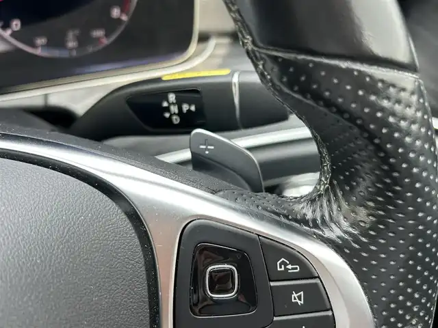 メルセデス・ベンツ Ｅ２５０ SW AVG スポーツ 本革 滋賀県 2017(平29)年 4.4万km 白 ブルメスターサウンド/純正ナビ/(FM/AM/フルセグ/Bluetooth)/ETC/前ドライブレコーダー/アラウンドビューモニター/バックカメラ/プリクラッシュブレーキアシスト	/ヒルスタートアシスト/前方衝突防止支援システム	/後側方衝突防止支援システム	/レーンキープアシスト	/レーダークルーズコントロール/インテリジェントパーキングアシスト	/コーナー・バックセンサー/標識検知機能/積込冬タイヤ/全席シートヒーター/シートメモリー(フロントシート)/電動リアゲート/電子パーキング/電動格納ミラー/革巻きステアリング/ステアリングスイッチ/ステアリングヒーター/パドルシフト/オートライト/アクティブAFS	/LEDヘッドライト/リアフォグ/フルオートエアコン/ルーフレール/プッシュスタート/スマートキー/スペアキー/純正フロアマット
