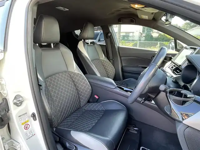 トヨタ Ｃ－ＨＲ G モード ネロ 宮崎県 2019(平31)年 7.2万km ホワイトパールクリスタルシャイン 純正SDナビ/（CD/DVD/AM/FM/BT)/フルセグTV/バックカカメラ/ステアリングスイッチ/クルーズコントロール/D席/N席シートヒーター/クリアランスソナー/ハーフレザーシート/ドライブレコーダー/ブラインドスポットモニタ/ETC