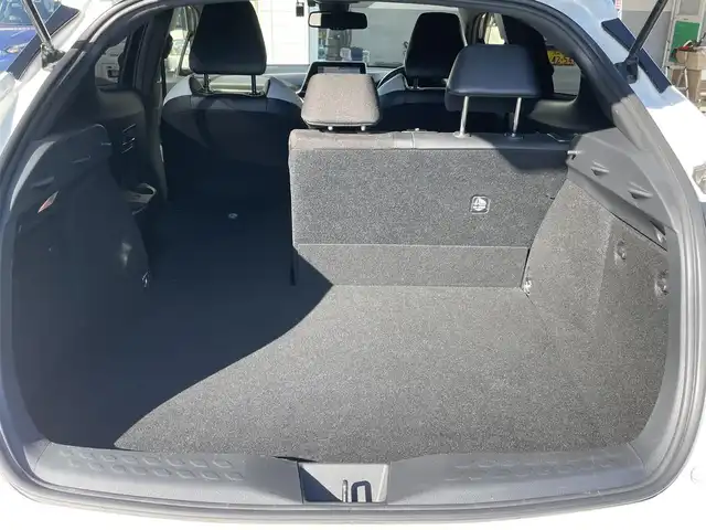 トヨタ Ｃ－ＨＲ G モード ネロ 宮崎県 2019(平31)年 7.2万km ホワイトパールクリスタルシャイン 純正SDナビ/（CD/DVD/AM/FM/BT)/フルセグTV/バックカカメラ/ステアリングスイッチ/クルーズコントロール/D席/N席シートヒーター/クリアランスソナー/ハーフレザーシート/ドライブレコーダー/ブラインドスポットモニタ/ETC