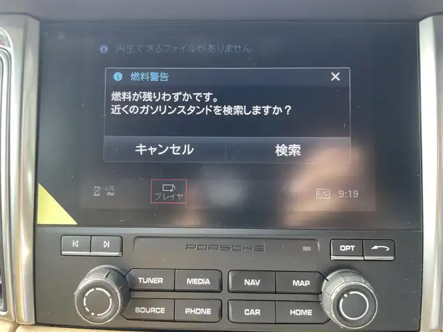 ポルシェ マカン 栃木県 2019(平31)年 2.2万km 白 キャメルレザー　/純正ナビ　/バックカメラ　/サイドカメラ　/ＥＴＣ　/シートヒーター　/パワーバックドア　/ＬＥＤヘッドライト　/純正１８インチアルミ　/クルーズコントロール　/パドルシフト　/クリアランスソナー