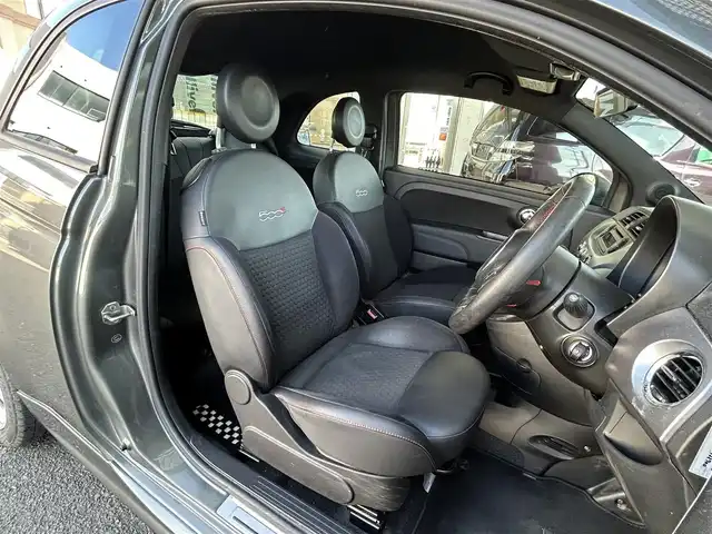 フィアット ５００Ｓ ツインエア 宮城県 2013(平25)年 12.3万km ガンＭ ・純正オーディオ/（FM/AM/CD)/・アイドリングストップ/（スタートストップ機能）/・ハーフレザーシート/・革ステアリング/・ステアリングスイッチ/・フロントフォグランプ/・リアフォグランプ/・ETC/・ISOFIX/・社外15インチアルミホイール（冬）/・純正15インチアルミホイール付き（夏）/・フロアマット/・Wエアバッグ+サイドエアバッグ/ABS/・取扱説明書