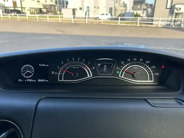 ホンダ Ｎ ＢＯＸ カスタム G L ターボ ホンダセンシング 道南・函館 2017(平29)年 6.7万km プレミアムホワイトパールⅡ /社外ナビ//フルセグＴＶ//純正ＡＷ付き夏冬タイヤ//純正エンジンスターター//バックカメラ//クルーズコントロール//衝突被害軽減ブレーキ//レーンキープアシスト//シートヒーター//オートハイビーム//LEDヘッドライト//両側パワースライドドア//横滑り防止装置//スマートキー