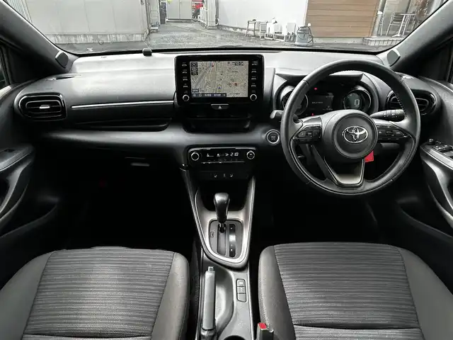 トヨタ ヤリス 福島県 2020(令2)年 2.4万km シルバーM 純正ナビ/バックカメラ/Bluetooth接続/ビルドインETC/ドラレコ/シートヒーター/レーンアシストキープ/クルーズコントロール/コーナーセンサ/アイドリングストップ/プッシュスタート/ドアバイザー/モデリスタホイール（15インチ）
