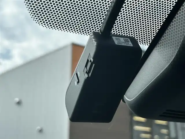 トヨタ ヤリス 福島県 2020(令2)年 2.4万km シルバーM 純正ナビ/バックカメラ/Bluetooth接続/ビルドインETC/ドラレコ/シートヒーター/レーンアシストキープ/クルーズコントロール/コーナーセンサ/アイドリングストップ/プッシュスタート/ドアバイザー/モデリスタホイール（15インチ）