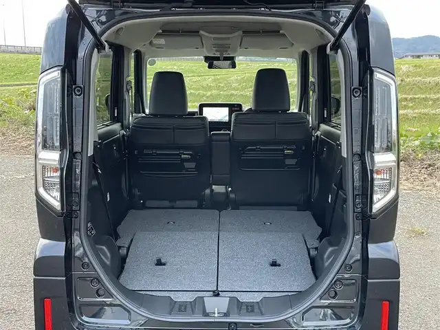 スズキ スペーシア カスタム HYBRID XS 新潟県 2024(令6)年 2万km ブルーイッシュブラックパール3 4WD/純正メモリナビ/BT/フルセグテレビ/全方位カメラ/衝突被害軽減ブレーキ/レーンキープアシスト/レーダークルーズコントロール/両側パワースライドドア/半革シート/シートヒーター /ステアリングヒーター/ステアリングスイッチ/コーナーセンサー/スマートキー/プッシュスタート/LEDヘッドライト/オートライト/オートハイビーム/フォグランプ/純正15インチアルミホイール