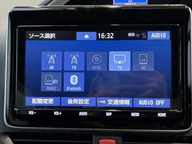 トヨタ ヴォクシー ZS 煌Ⅱ 静岡県 2019(令1)年 6.2万km ブラック 純正ナビ/・（Bluetooth/CD/DVD/フルセグTV/　SD/ラジオ/主要装備/・クルーズコントロール/・レーンキープアシスト/・プリクラッシュセーフティー/・アイドリングストップ/・バックカメラ/・後席モニター/・コーナーセンサー/・横滑り防止装置/・ウォークスルー/・ステアリングリモコン/・オートライト/・オートハイビーム/・フォグランプ/・ドライブレコーダー/・ETC2.0