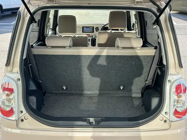 ダイハツ ミラ ココア プラスX 愛媛県 2014(平26)年 5.3万km ココアベージュマイカメタリック clearionナビ（Bluetooth/SD/フルセグテレビ/iPod）/バックカメラ/ETC/ルーフレール/フロアマット/ベンチシート/横滑り防止装置/盗難防止装置/前席エアバック/LEDヘッドライト/フォグランプ/オートライト/スマートキー/アイドリングストップ