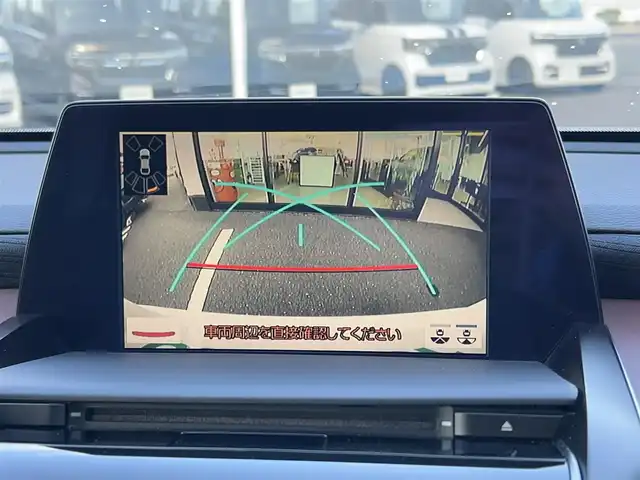 トヨタ クラウン ハイブリッド S Cパッケージ 島根県 2019(平31)年 3.8万km ホワイトパールクリスタルシャイン 登録時走行距離37172km/純正SDナビ【CD/DVD/Blue-lay/Bluetooth】/フルセグテレビ/バックカメラ/プリクラッシュセーフティシステム/レーダークルーズコントロール/レーンキープアシススト/ブラインドスポットモニター/クリアランスソナー/パーキングサポート/パドルシフト/前席パワーシート/前席シートヒーター/ステアリングヒーター/ヘッドアップディスプレイ/LEDヘッドライト/オートライト/オートハイビーム/ビルトインETC2.0/純正18インチAW/禁煙車