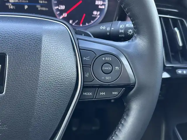 トヨタ クラウン ハイブリッド S Cパッケージ 島根県 2019(平31)年 3.8万km ホワイトパールクリスタルシャイン 登録時走行距離37172km/純正SDナビ【CD/DVD/Blue-lay/Bluetooth】/フルセグテレビ/バックカメラ/プリクラッシュセーフティシステム/レーダークルーズコントロール/レーンキープアシススト/ブラインドスポットモニター/クリアランスソナー/パーキングサポート/パドルシフト/前席パワーシート/前席シートヒーター/ステアリングヒーター/ヘッドアップディスプレイ/LEDヘッドライト/オートライト/オートハイビーム/ビルトインETC2.0/純正18インチAW/禁煙車