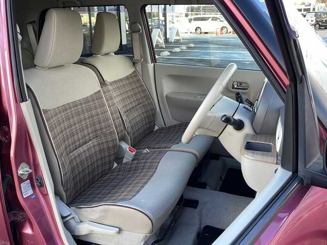 スズキ ラパン X 道東・釧路十勝 2015(平27)年 9.1万km カシスピンクパールメタリック ・４WD/・社外SDメモリナビ/（CD・DVD・BT・フルセグ・ラジオ）/・バックカメラ/・前席シートヒーター/・純正フロアマット/・アイドリングストップ/・ETC２.0/・社外エンジンスターター/・電動格納ミラー/・ウィンカーミラー/・ドアバイザー/・LEDヘッドリト/・オートライト/・横滑り防止装置/・衝突被害軽減ブレーキ/・保証書/・取扱説明書