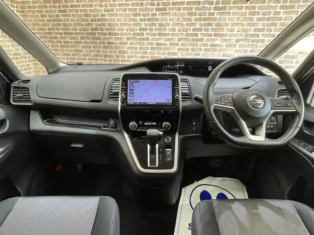 日産 セレナ ハイウェイスターVセレクションⅡ 岩手県 2019(令1)年 8.8万km ブリリアントホワイトパール ４WD/ハンズフリー機能付きパワースライドドア/アラウンドビューモニター/プロパイロット/エマージェンシーブレーキ/レーンキープアシスト/前後ソナー/インテリジェントルームミラー/横滑り防止装置/アイドリングストップ/シートバックテーブル/ロールサンシェード/リヤオートエアコン/純正９インチナビ/ドライブレコーダー/ETC/LEDヘッドライト/純正１５インチアルミホイール/純正フロアマット