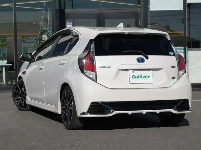 トヨタ アクア G G’s 茨城県 2017(平29)年 8.2万km ホワイトパールクリスタルシャイン カロッツェリア８インチナビ/バックカメラ/クルーズコントロール/nanoe/パワーシート/両側シートヒーター/前後ドラレコ/ETC/プッシュスタート/スマートキー/スペアキー×２