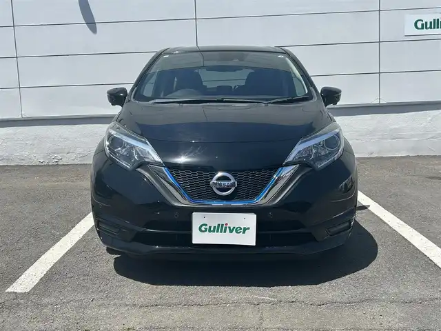 日産 ノート e－パワー X 長崎県 2018(平30)年 3.4万km スーパーブラック ワンオーナー/純正メモリナビ/(CD/DVD/BT/フルセグ)/全方位カメラ/衝突軽減ブレーキ/レーンアシスト/ETC/コーナーセンサー/デジタルインナーミラー/純正15インチAW