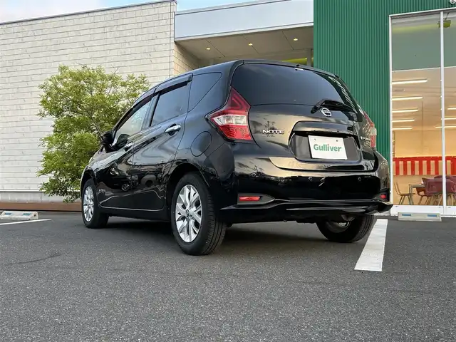 日産 ノート e－パワー X 岡山県 2018(平30)年 3.4万km スーパーブラック ワンオーナー/純正メモリナビ/(CD/DVD/BT/フルセグ)/全方位カメラ/衝突軽減ブレーキ/レーンアシスト/ETC/コーナーセンサー/デジタルインナーミラー/純正15インチAW