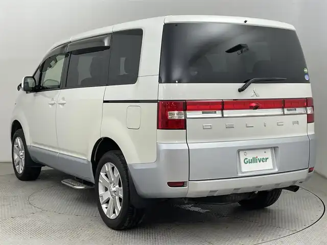 三菱 デリカＤ：５ G－Power package 道央・札幌 2014(平26)年 4.6万km ウォームホワイトP/クールシルバー ・4WD/・寒冷地仕様/・DIATONE SOUNDナビ/　CD/DVD/USB/SD/AUX/フルセグ/・純正ビルトインETC/・バックカメラ/・横滑り防止/・クルーズコントロール/・両側パワースライドドア/・左後ステップ/・パドルシフト/・ウォークスルー/・純正フロアマット/・純正18インチAW/・スペアバイザー/・プッシュスタート/・スマートキー/・ワイドバイザー/・オートライト/・フォグライト