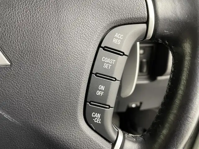 三菱 デリカＤ：５ G－Power package 道央・札幌 2014(平26)年 4.6万km ウォームホワイトP/クールシルバー ・4WD/・寒冷地仕様/・DIATONE SOUNDナビ/　CD/DVD/USB/SD/AUX/フルセグ/・純正ビルトインETC/・バックカメラ/・横滑り防止/・クルーズコントロール/・両側パワースライドドア/・左後ステップ/・パドルシフト/・ウォークスルー/・純正フロアマット/・純正18インチAW/・スペアバイザー/・プッシュスタート/・スマートキー/・ワイドバイザー/・オートライト/・フォグライト