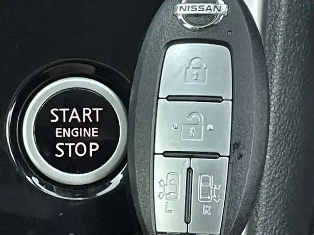 日産 セレナ ハイウェイスター 熊本県 2017(平29)年 7.4万km ダイヤモンドブラック ワンオーナー/禁煙車　/アルパインナビ（ＣＤ・ＤＶＤ・フルセグ・ＢＴ・ＳＤ）/全周囲カメラ　/純正前方ドライブレコーダー　/アルパイン後席モニター　/ビルトインＥＴＣ　/両側パワースライドドア　/クルーズコントロール/前後クリアランスソナー/衝突軽減ブレーキ/横滑り防止/アイドリングストップ/純正フロアマット/純正１６インチAW/オートライト/LEDヘッドライト/フォグライト/スマートキー/プッシュスタート/スペアキー1本/保証書/取扱説明書