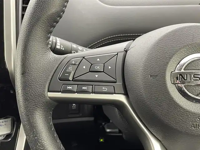 日産 セレナ ハイウェイスター 熊本県 2017(平29)年 7.4万km ダイヤモンドブラック ワンオーナー/禁煙車　/アルパインナビ（ＣＤ・ＤＶＤ・フルセグ・ＢＴ・ＳＤ）/全周囲カメラ　/純正前方ドライブレコーダー　/アルパイン後席モニター　/ビルトインＥＴＣ　/両側パワースライドドア　/クルーズコントロール/前後クリアランスソナー/衝突軽減ブレーキ/横滑り防止/アイドリングストップ/純正フロアマット/純正１６インチAW/オートライト/LEDヘッドライト/フォグライト/スマートキー/プッシュスタート/スペアキー1本/保証書/取扱説明書