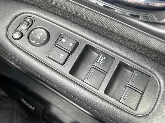 ホンダ ヴェゼル G 道東・釧路十勝 2016(平28)年 5.6万km クリスタルブラックパール 4WD/寒冷地仕様/純正メモリナビ　VXM-164VFXi/　(AM/FM/CD/DVD/BT)/フルセグTV/バックカメラ/横滑り防止装置/ビルドインETC/純正エンジンスターター/電子パーキング/ブレーキホールド/ステアリングスイッチ