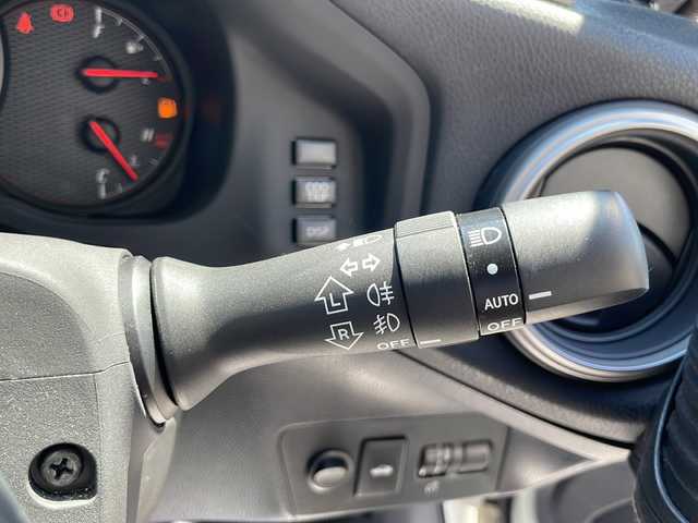 トヨタ ８６ GT リミテッド 静岡県 2016(平28)年 4.2万km パール 社外ナビ/地デジTV/社外CD/DVD/Bluetooth/TRDエアロ/TRDマフラー/HKS車高調/RUNDUCEブレーキキット/VOLKRACING18インチAW/TRDタワーバー/ヴァレンティヘッドライト/ヴァレンティテールランプ/ハーフレザーシート/シートヒーター/社外カーボンGTウイング/社外エアクリーナー/スマートキー/ETC