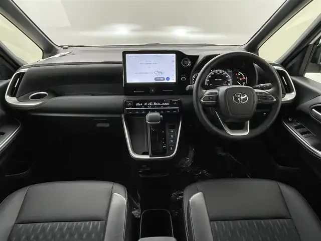 トヨタ ノア S－Z 埼玉県 2022(令4)年 1.7万km ホワイトパールクリスタルシャイン 純正１０．５型ディスプレイオーディオ　ナビ機能付　フルセグ　快適利便ＰＫＧ　純正１４型後席モニター　パワーバックドア　　デジタルインナーミラー　バックカメラ　ＬＥＤヘッドライト　ビルトインＥＴＣ