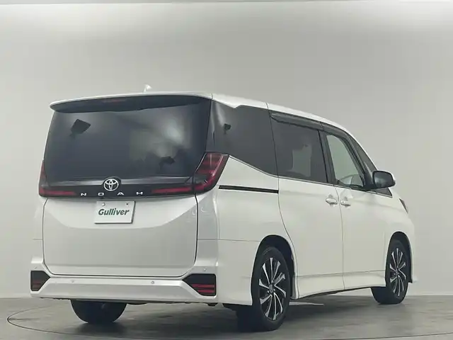 トヨタ ノア S－Z 埼玉県 2022(令4)年 1.7万km ホワイトパールクリスタルシャイン 純正１０．５型ディスプレイオーディオ　ナビ機能付　フルセグ　快適利便ＰＫＧ　純正１４型後席モニター　パワーバックドア　　デジタルインナーミラー　バックカメラ　ＬＥＤヘッドライト　ビルトインＥＴＣ