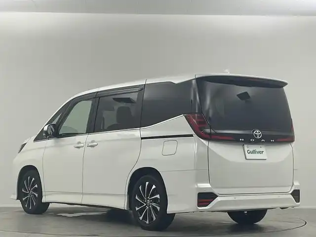 トヨタ ノア S－Z 埼玉県 2022(令4)年 1.7万km ホワイトパールクリスタルシャイン 純正１０．５型ディスプレイオーディオ　ナビ機能付　フルセグ　快適利便ＰＫＧ　純正１４型後席モニター　パワーバックドア　　デジタルインナーミラー　バックカメラ　ＬＥＤヘッドライト　ビルトインＥＴＣ