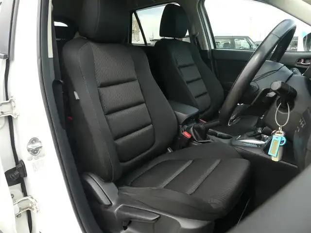 マツダ ＣＸ－５ XD 千葉県 2014(平26)年 5.9万km クリスタルホワイトパールマイカ 純正SDナビ/地デジTV/【DVD/CD再生機能　Bluetooth接続】/バックカメラ/クルーズコントロール/パドルシフト/ETC/HIDヘッドライト/フォグライト/純正19インチアルミホイル/サイド/カーテンエアバッグ/アドバンストキーレスエントリー