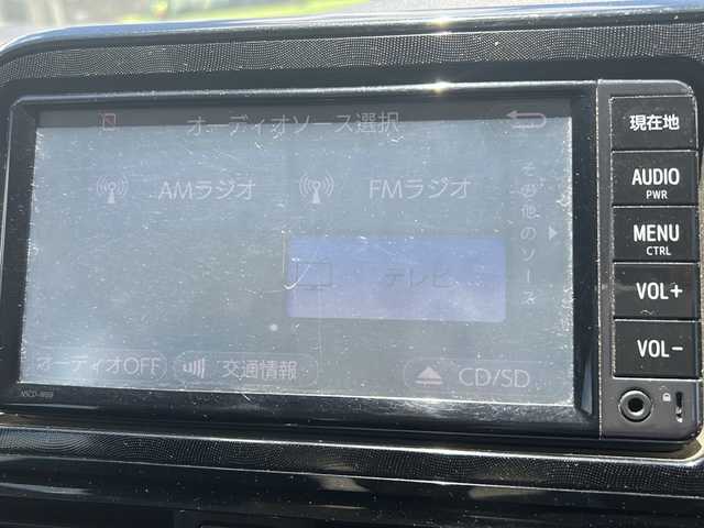トヨタ シエンタ X Vパッケージ 沖縄県 2016(平28)年 7.9万km ホワイトパールクリスタルシャイン 県外仕入/禁煙車　/純正ナビ　ワンセグＴＶ　Ｂｌｕｅｔｏｏｔｈ　/ウインカードアミラー　/キーレスエントリー
