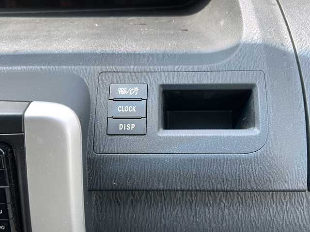 トヨタ ヴォクシー ZS 福島県 2012(平24)年 18万km ブラック 社外ナビ/（DVDCD&BT&AMFM&フルセグTV）/寒冷地仕様/ＥＴＣ/純正15inアルミホイール/オートライト/ＬＥＤライト/フォグランプ/ウィンカーミラー/電動格納ミラー/スマートキー/プッシュスタート/Ｗエアバッグ/ＡＢＳ/ドアバイザー/純正フロアマット/ウォークスルー/４WD/両側パワースライドドア