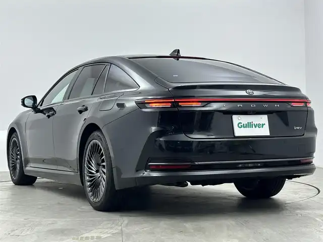 トヨタ クラウン Z 愛知県 2025(令7)年 0.6万km 黒 ディスプレイオーディオ　/全方位カメラ　/リラクゼーション　/全席シートヒーター　/黒革　/置くだけ充電/デジタルミラー　/Ｗエアコン/ＨＵＤ　/ＢＳＭ　/ＥＴＣ２．０　/タイプＣ　/パドルシフト　/クルコン　/電動リアゲート　/ステアヒーター