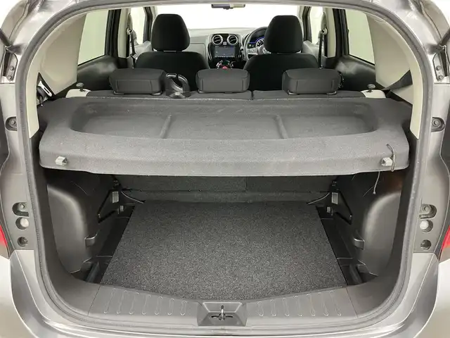 日産 ノート e－パワー X Vセレクション 岡山県 2020(令2)年 5万km ダークメタルグレー ナビ/Bluetooth	/アラウンドビューモニター	/オートハイビーム	/LEDヘッドライト（AUTO機能付き）	/ビルトインETC		/エマージェンシーブレーキ/車線逸脱防止システム	/横滑り防止装置/踏み間違い防止装置	/純正15インチアルミ	/コーナーセンサー（前後）	/社外フロアマット/ISOFIX/ステアリングスイッチ	/シートリフター/ウィンカーミラー	/プッシュスタート	/スマートキー×2