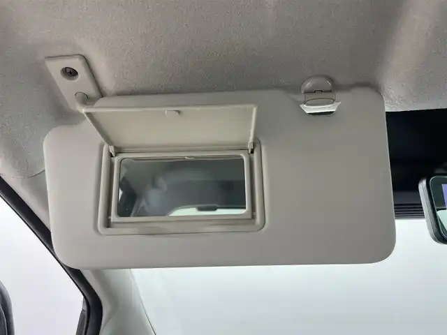 日産 ノート e－パワー X Vセレクション 岡山県 2020(令2)年 5万km ダークメタルグレー ナビ/Bluetooth	/アラウンドビューモニター	/オートハイビーム	/LEDヘッドライト（AUTO機能付き）	/ビルトインETC		/エマージェンシーブレーキ/車線逸脱防止システム	/横滑り防止装置/踏み間違い防止装置	/純正15インチアルミ	/コーナーセンサー（前後）	/社外フロアマット/ISOFIX/ステアリングスイッチ	/シートリフター/ウィンカーミラー	/プッシュスタート	/スマートキー×2