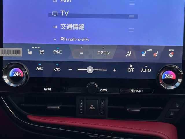 レクサス ＮＸ 350h Fスポーツ 茨城県 2025(令7)年 0.4万km グラファイトブラックガラスフレーク 純正ＳＤナビ　/-BT/フルセグTV/FM/AM/４ＷＤ　/パワーシート/-運転席/助手席/シートヒーター/-運転席/助手席/後部座席/エアシート　/-運転席/助手席/電動リアゲート　/クルーズコントロール追尾あり　/ドライブレコーダー前後　/ＥＴＣ　/車外カメラ/-バック/フロント/サイド/全方位 /LEDライト /コーナーセンサー前後 /プッシュスタート/スペアキー1本/純正20インチアルミホイール/パワーステアリング/パワーウィンドウ/アイドリングストップ/社外フロアマット