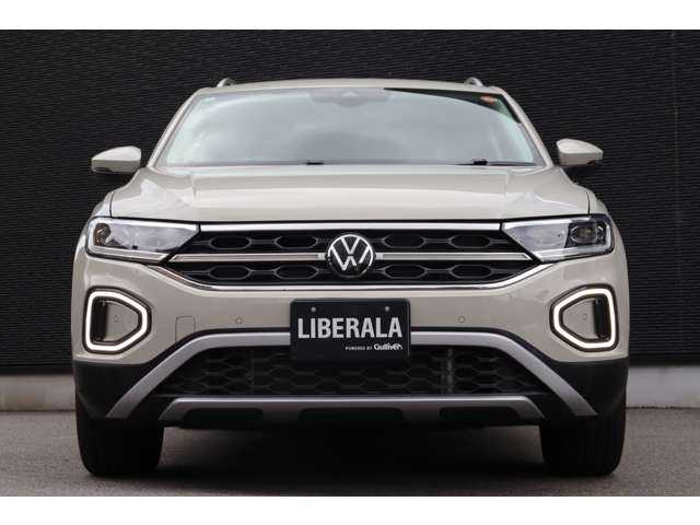 フォルクスワーゲン ＶＷ Ｔ－ロック TDI スタイル 大分県 2024(令6)年 0.7万km ベージュ Volkswagen All in safety/プリクラッシュブレーキシステム/アダプティブクルーズコントロール/レーンキープアシストシステム/純正ナビ（Discover Pro）/CarPlay/Bluetooth/USB/ワイヤレス充電/バックカメラ/パーキングセンサー/LEDマトリックスヘッドライト/パワーバックドア/純正17インチAW/ETC