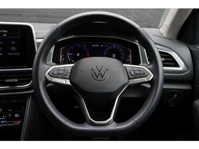 フォルクスワーゲン ＶＷ Ｔ－ロック TDI スタイル 大分県 2024(令6)年 0.7万km ベージュ Volkswagen All in safety/プリクラッシュブレーキシステム/アダプティブクルーズコントロール/レーンキープアシストシステム/純正ナビ（Discover Pro）/CarPlay/Bluetooth/USB/ワイヤレス充電/バックカメラ/パーキングセンサー/LEDマトリックスヘッドライト/パワーバックドア/純正17インチAW/ETC
