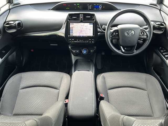 トヨタ プリウス SセーフティプラスⅡ 石川県 2020(令2)年 4.1万km アティチュードブラックマイカ ワンオーナー/アルパインナビ/フルセグテレビ/バックカメラ/ウィンカーミラー/レーダークルーズコントロール/クリアランスソナー/ドアバイザー/プッシュスタート/スマートキー/ビルトインETC/前後ドライブレコーダー/フロント、サイドエアロ/社外15インチアルミ/スタッドレスアルミSET/LEDヘッドライト