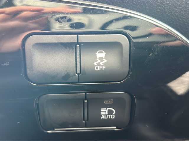 トヨタ プリウス SセーフティプラスⅡ 石川県 2020(令2)年 4.1万km アティチュードブラックマイカ ワンオーナー/アルパインナビ/フルセグテレビ/バックカメラ/ウィンカーミラー/レーダークルーズコントロール/クリアランスソナー/ドアバイザー/プッシュスタート/スマートキー/ビルトインETC/前後ドライブレコーダー/フロント、サイドエアロ/社外15インチアルミ/スタッドレスアルミSET/LEDヘッドライト