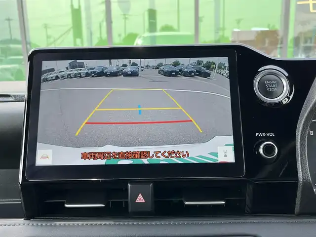 トヨタ ヴォクシー S－Z 奈良県 2023(令5)年 1.6万km ホワイトパールクリスタルシャイン 純正１０．５インチナビ　/フルセグＴＶ　/BT/CD/DVD/HDMI/１４インチフリップダウンモニター　/ＥＴＣ２．０　/バックカメラ　/前後ドライブレコーダー　/両側パワースライドドア　/３眼ＬＥＤヘッドライト　/シートヒーター　/スマートキー/追従型クルーズコントロール/前後コーナーセンサー/BSM/AUTOHOLD/純正17インチアルミホイール/フロアマット