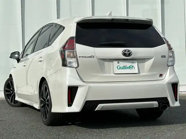 トヨタ プリウス α S ツーリングセレ GRスポーツ 福岡県 2019(平31)年 5.4万km ホワイトパールクリスタルシャイン アルパイン9インチナビ/（AM/FM/CD/DVD/Bluetooth/SD/フルセグ）/バックカメラ/ビルドインETC/LEDヘッドライト/ステアリングスイッチ/GRステアリング/GRシート/GRフロアマット/電動格納ミラー/プッシュスタート/スマートキー/スペアキー/ISOFIX/取扱説明書