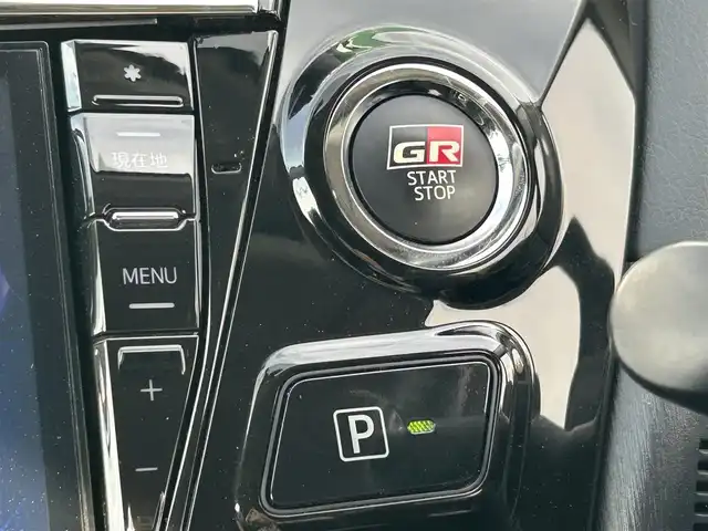 トヨタ プリウス α S ツーリングセレ GRスポーツ 福岡県 2019(平31)年 5.4万km ホワイトパールクリスタルシャイン アルパイン9インチナビ/（AM/FM/CD/DVD/Bluetooth/SD/フルセグ）/バックカメラ/ビルドインETC/LEDヘッドライト/ステアリングスイッチ/GRステアリング/GRシート/GRフロアマット/電動格納ミラー/プッシュスタート/スマートキー/スペアキー/ISOFIX/取扱説明書